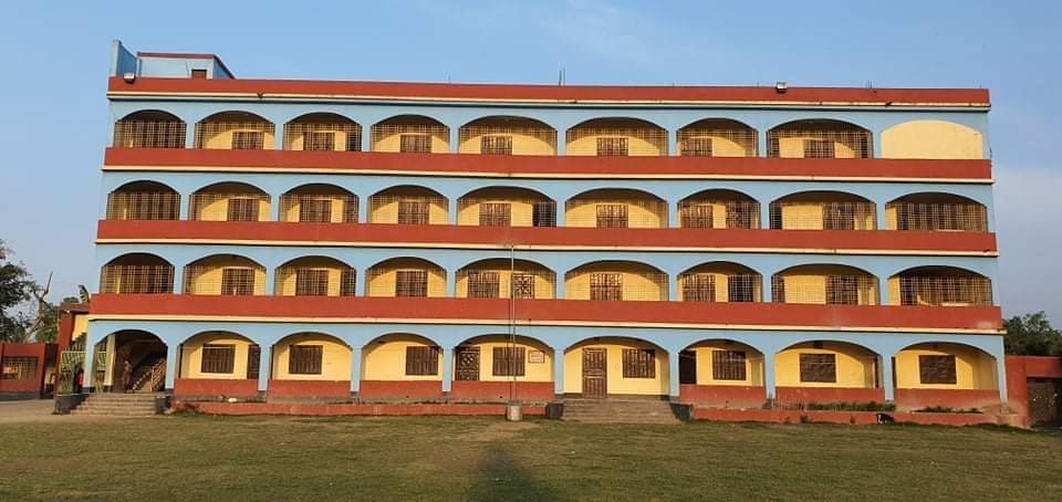 ছবি,  খোবাইব বিন আদি (রাঃ) ইয়াতিম খানা উচ্চ বিদ্যালয়